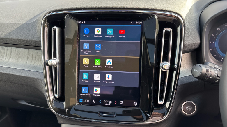 Volvo XC40 2.0 B4P Ultra Dark 5dr Auto Petrol Estate